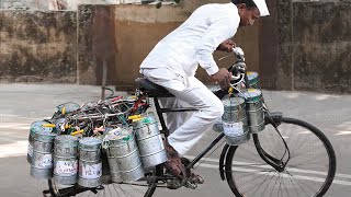 A Day With a Dabbawala Delivering Food Like a Century Ago [upl. by Alarise]