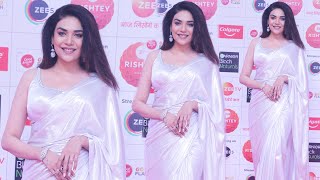 Kundali Bhagya Fame Anjum Fakih Gorgeous Looks In Silver Sultry Saree As She Arrive At Zee Awards [upl. by Ulberto]