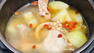 Many Huge Health Benefits of This Green Papaya Soup [upl. by Anwahs621]