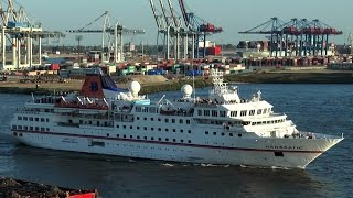 MS HANSEATIC begegnet AIDAsol auslaufend Hamburg auf der Elbe 27092014 [upl. by Alessandro]