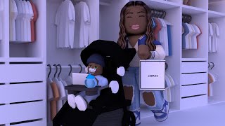 Mommy and baby DAY ROUTINE SHOPPING amp BABY GETS KIDNAPPED WITH VOICES Roblox Bloxbutg Family RP [upl. by Sorodoeht710]