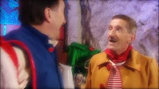 ChuckleVision S15E01 Messy Xmas Widescreen [upl. by Auhsot]