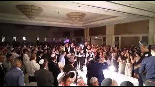 Itzik Dadya sings Im Eshkachech at a Chuppa [upl. by Hnoj]