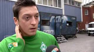 Mesut Özil quotMir geht es gutquot I Werder Bremen [upl. by Lladnarc]