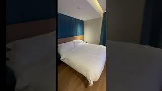 Room tour hotel en Shanghai China 🇨🇳 shanghai china hotelroom [upl. by Imik]