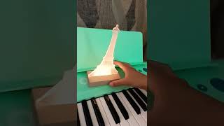 He played the piano of the Elf Tower pianotutorial piano pianomusic musica chopsticks fy [upl. by Merilyn]