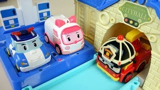 Robocar Poli City hall Tayo bus car toys and Kinder Joy Surprise eggs [upl. by Loralyn286]