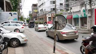 【4K】22 Walking in Sukhumvit 49 alley soi Klang [upl. by Jeroma]