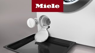 Hoe vervang ik het filterinzetstuk in mijn wasmachine  Miele [upl. by Aimal]