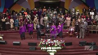 Geneen White Leading Praise amp Worship West Angeles COGIC 2015 HD [upl. by Leelah]