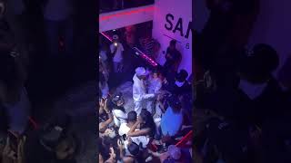 Velito el bufón le propuso casamiento en su concierto a su mujer Thalía Bar santy [upl. by Cirderf]