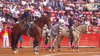 LA MÉXICO 2024  Corrida de Rejones  Paseíllo de Andy Cartagena Emiliano Gamero y Fauro Aloi [upl. by Nylanej]