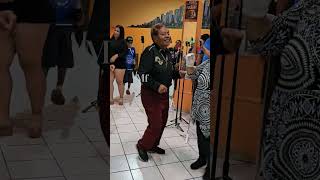 El robotino también yego musica baile bailesenplazalibertad [upl. by Ititrefen492]