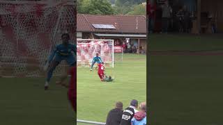 MonsterGrätsche in der Kreisliga bfv kreisliga fussball [upl. by Itirp]