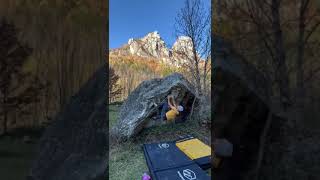 VAL DI MELLO nel PARADISO di GRANITO 😍😍😍 bouldering rockclimbing [upl. by Magner680]