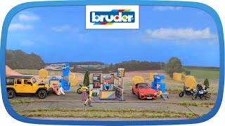 62111  bworld Tankstelle mit Waschplatz  BRUDER Spielwaren [upl. by Cyndie]