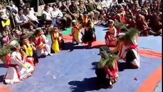 LOCAL DANCE NAATI BY THE GIRLS OF GPS KUTGARH  Kotgarh Pahari natti  Himachli Pahari Lok Geet [upl. by Prakash817]