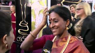 Bombay Jayashri at the Oscars 2013 red carpet [upl. by Darn99]