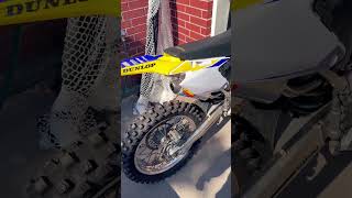 Suzuki rm 250 Lectron carb installed let me now how it sound [upl. by Enyawud533]