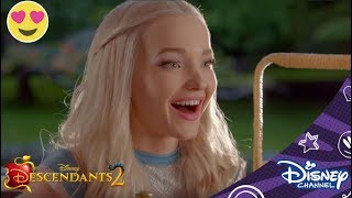 Descendants 2  Verlangen naar Thuis  Disney Channel BE [upl. by Annayk]