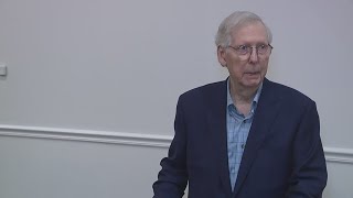 Senate GOP leader Mitch McConnell appears to freeze up again this time at a Kentucky event [upl. by Madelaine]