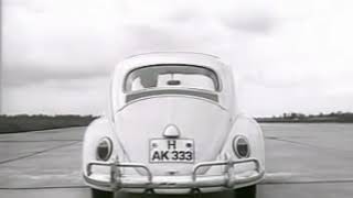 Autorevue Werbespot zum VW Käfer von 1968  Er läuft und läuft [upl. by Eerihs]