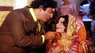 Mujhko to Qatil Ki Itni Pehchan Hai  Sanjeev Kumar  Mohammad Rafi Asha Bhosle  Uljhan Song [upl. by Peer138]