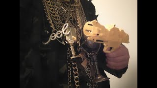 Toy gun review of the yellow pistol with foam bullets [upl. by Faustus]