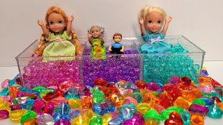 At the hotel  Elsa amp Anna toddlers are on vacation  fun activities  Barbie dolls hotel [upl. by Nam]