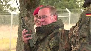 Verteidigungsminister Boris Pistorius besucht Artellerieschule in IdarOberstein  160924 [upl. by Hannej]