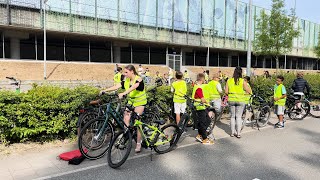 Fietsexamen op basisscholen verdwijnt ‘Heel jammer voor de leerlingen’ [upl. by Torie]