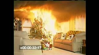 Kerstboom brand in de huiskamer [upl. by Eseela281]