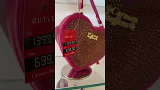 Bolsas linda formato de coração da Carmen Steffens no outlet premium grande São Paulo [upl. by Dnalerb]