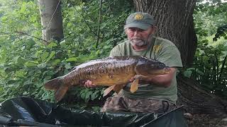 BertS Fishing Adventures  waterside fishery chesham  short 6min video [upl. by Diane-Marie]