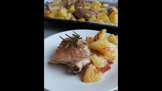 Ricetta cosce di pollo con le patate al forno  Baked chicken and potatoes [upl. by Trela250]