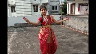 Madhuro Dhoni Baje Dance by ishani💛❤💛 । RABINDRA NRITYA । dance rabindranritya [upl. by Telford149]