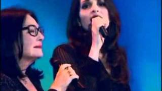 Nana Mouskouri amp Lenou  Tous Les Arbres Sont En Fleurs  In Live avi [upl. by Ahsikym]