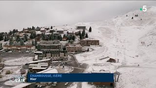 Réchauffement climatique  que vont devenir les stations de ski  Reportage 05112022 [upl. by Einnil]