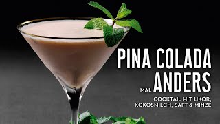 Pina Colada mal anders Cocktail mit Likör Kokosmilch Fruchtsaft amp Minze Wajos Cocktail Rezept [upl. by Esyli]