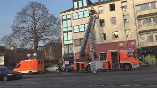 Personenrettung mit Drehleiter in Bonner Südstadt am 150317 [upl. by Zeralda418]