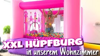 XXL HÜPFBURG in unserem Wohnzimmer 😳😍  BibisBeautyPalace [upl. by Chace]