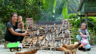 Giant fish harvesting process  make smoked fish to eat with your children [upl. by Siward]