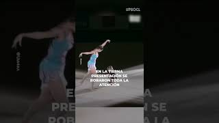 Gimnasta conmueve al presentarse con su pequeña hija shorts [upl. by Lorene633]