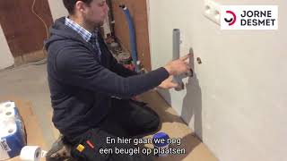 Hoe een sifon voor de wasmachine plaatsen [upl. by Ennayr]