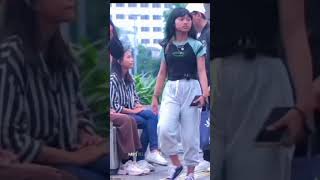 PRANK KASIH BUNGA🌷 cewe cantik ini melebihi baper🤣 comedy prank bikinsalting viral [upl. by Swift]