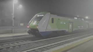 Treni nella nebbia a Galliate [upl. by Sitoiyanap]