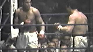 Muhammad Ali vs Karl Mildenberger 19660910 [upl. by Daisey476]