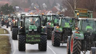 Nach Bauernprotesten nimmt Regierung einige AgrarKürzungen zurück [upl. by Liam83]