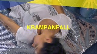 Krampfanfall  MAUS Erste Hilfe Kurs  Video Tutorial [upl. by Tucker]