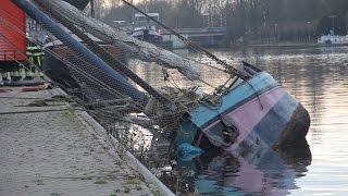 GPTV Klipper gezonken in Leeuwarden [upl. by Canotas]